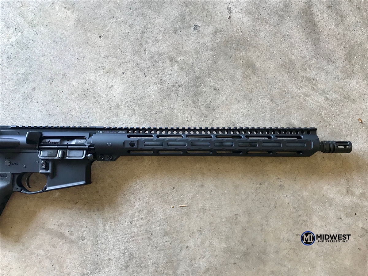 Midwest industries slim line 15 one piece free float handguard m lok